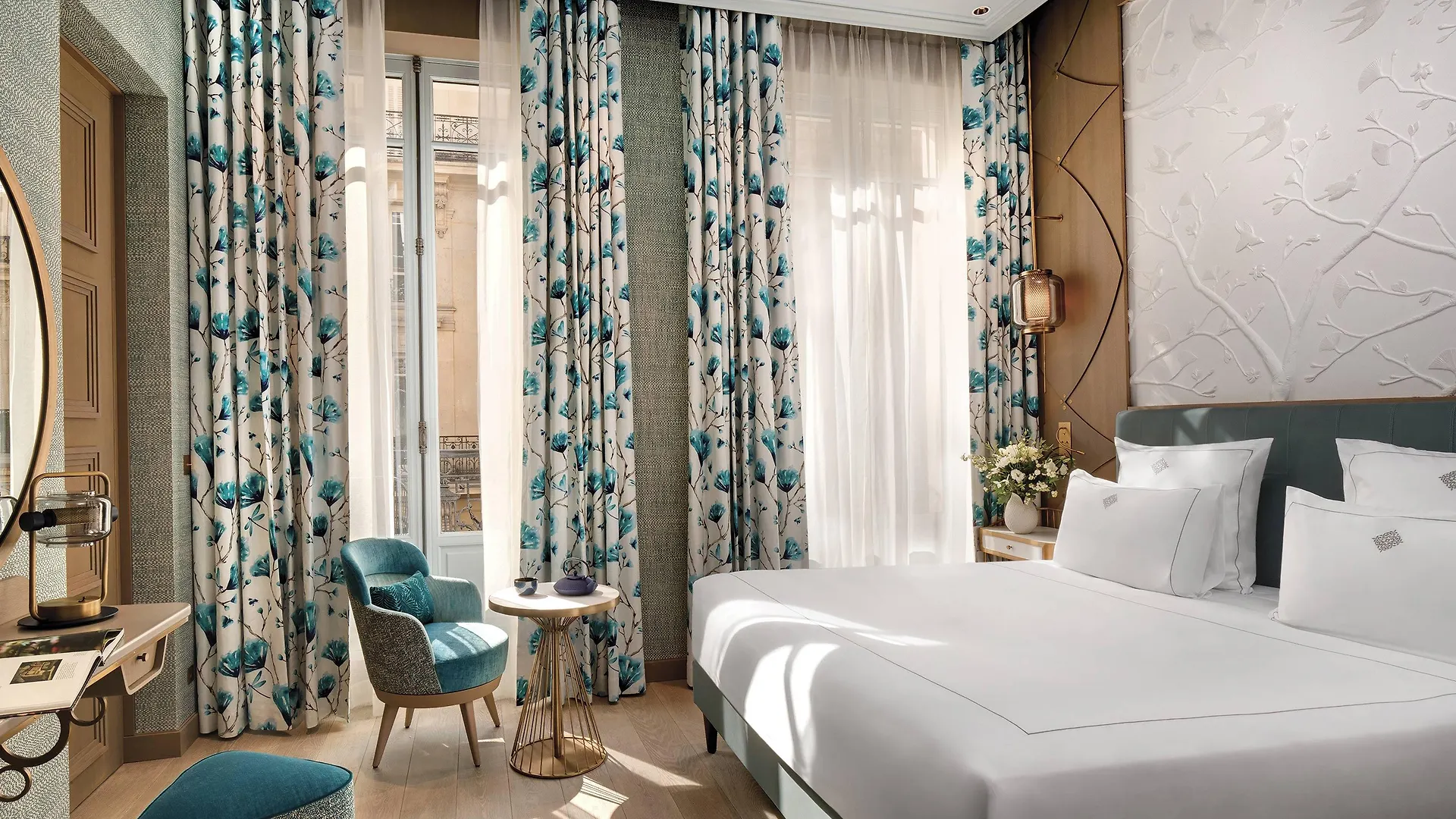 Hotel La Demeure Montaigne 5*