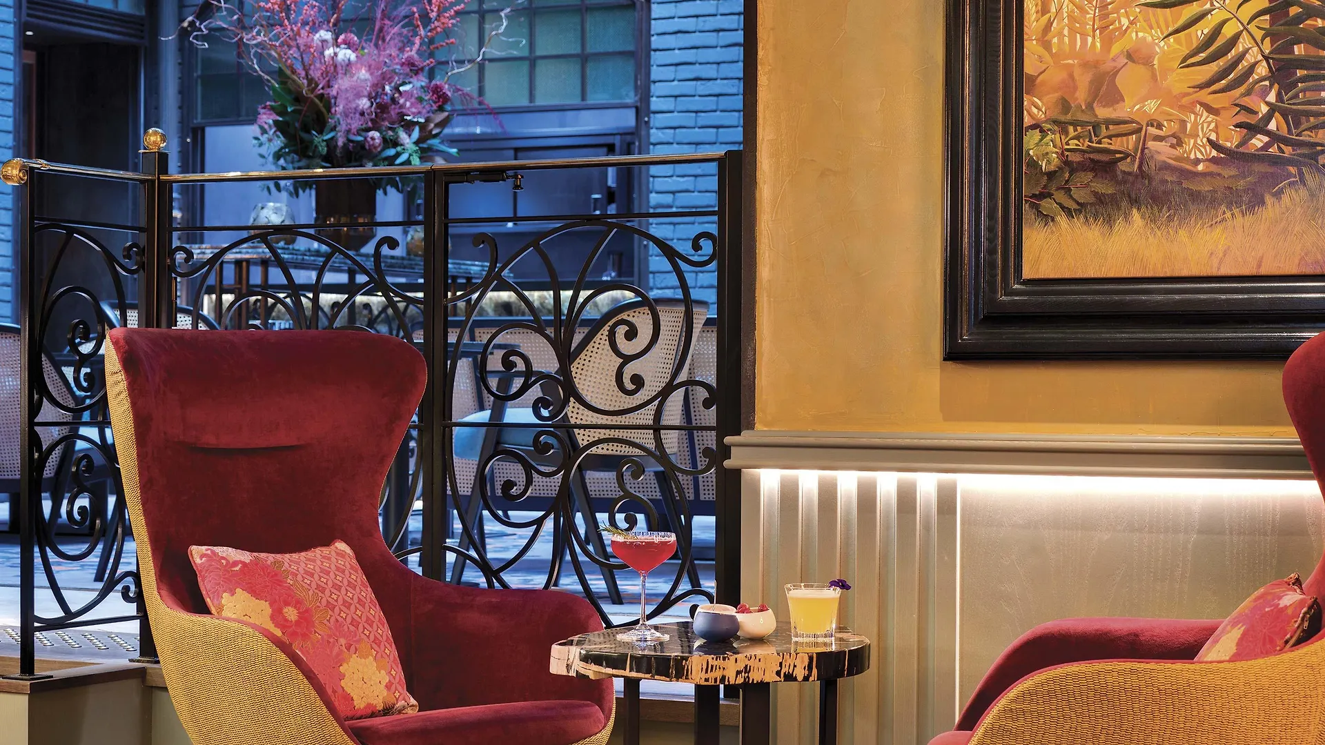 Hotel La Demeure Montaigne Paris