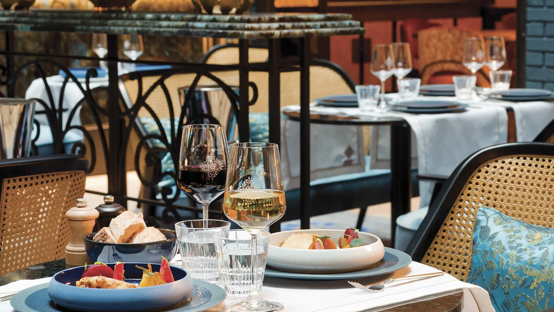 Hotel La Demeure Montaigne