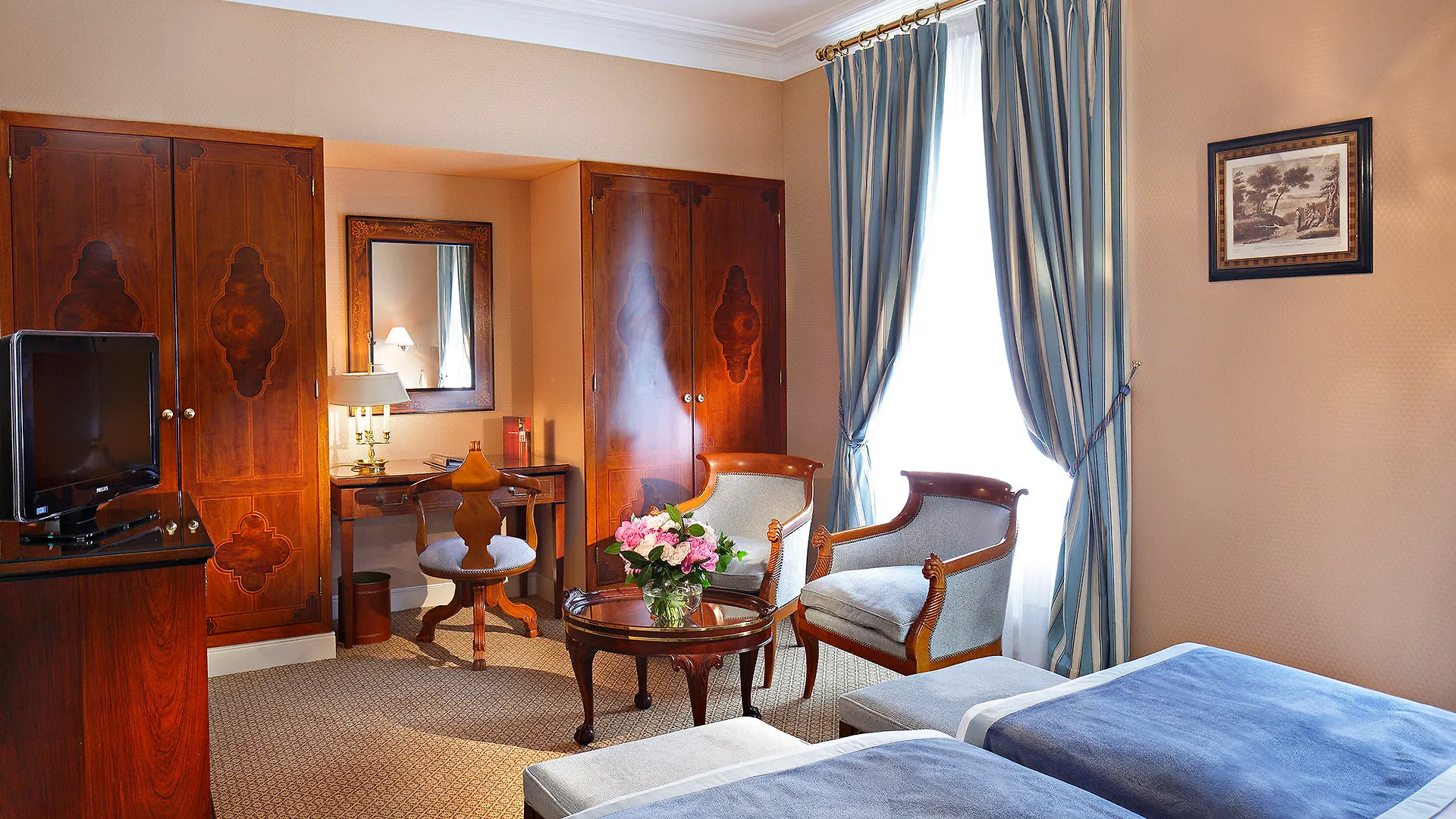 La Demeure Montaigne Hotel 5*
